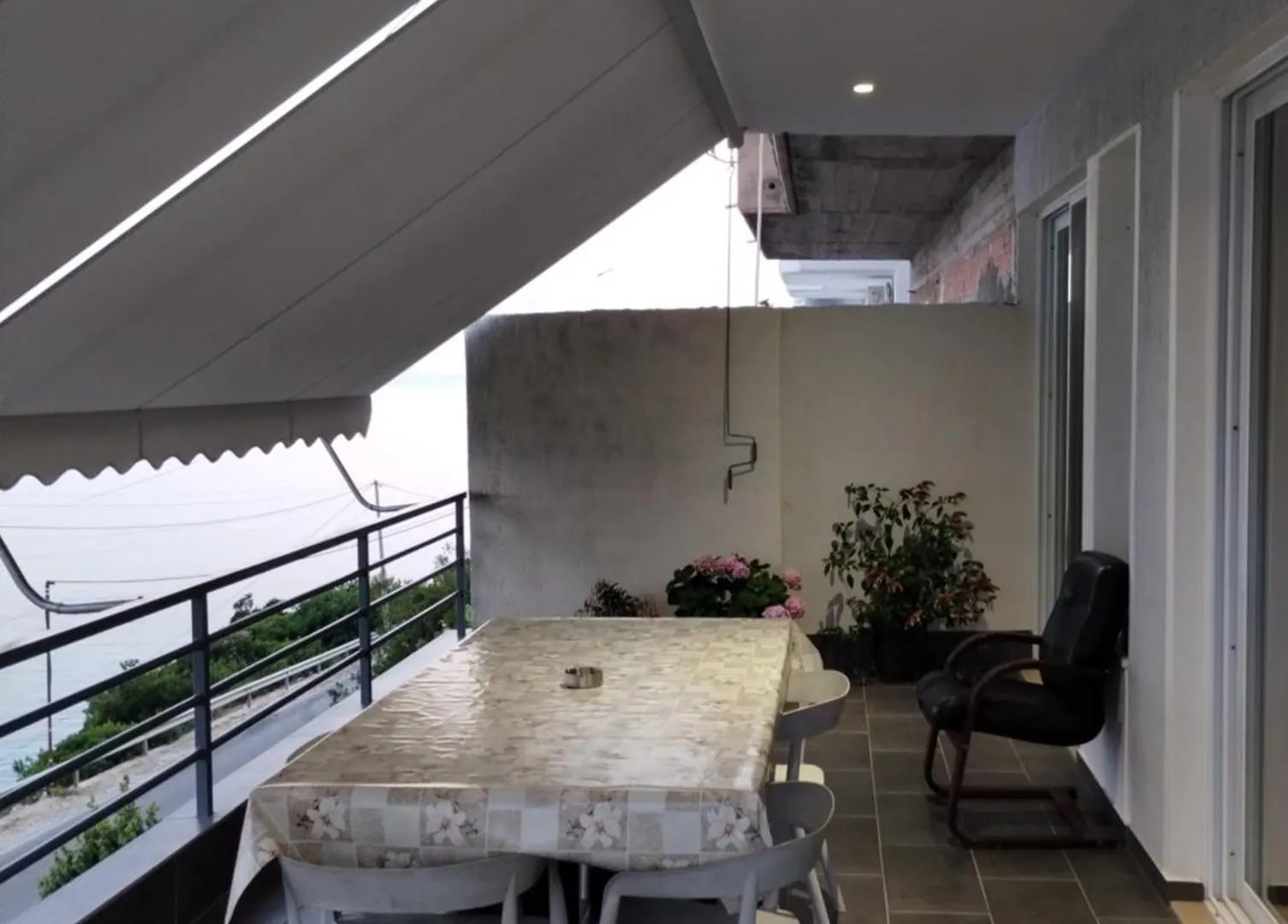 Rafa'S Apartment Qeparo Albania