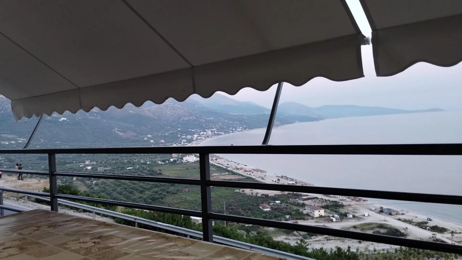Rafa'S Apartment Qeparo Albania